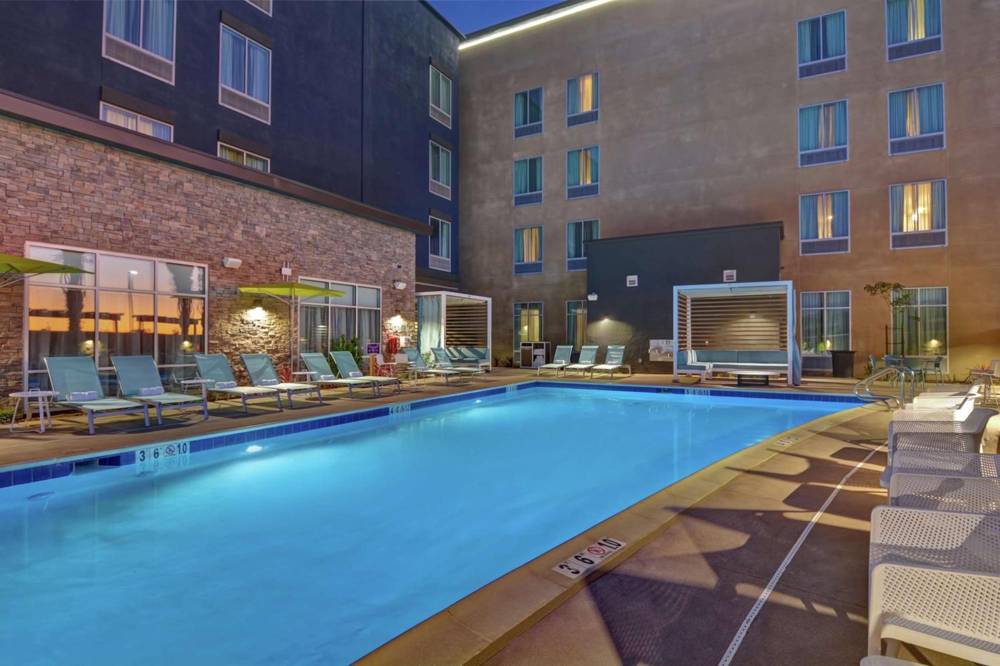 Hampton Inn Chula Vista Eastlake Экстерьер фото